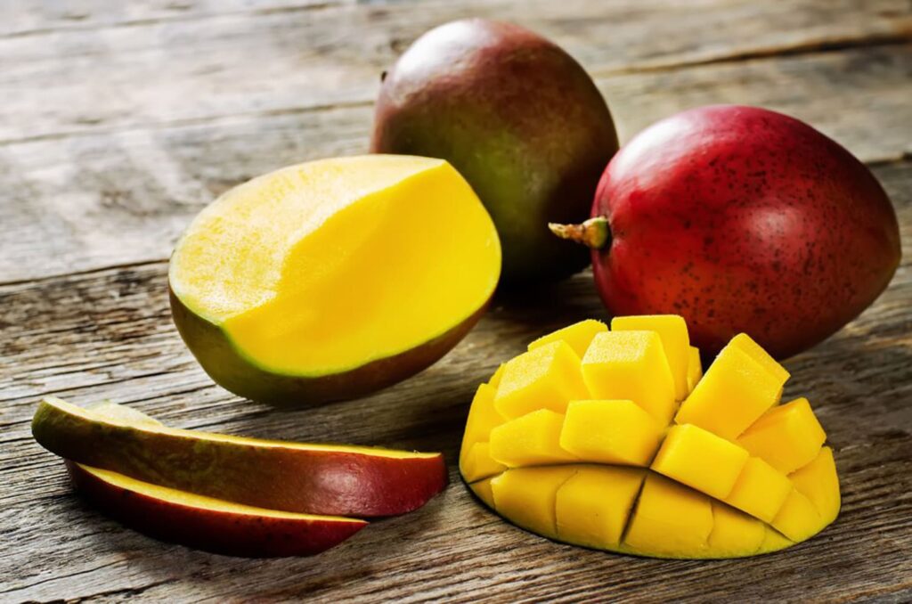 How To Prepare A Fresh Mango To Eat And Enjoy