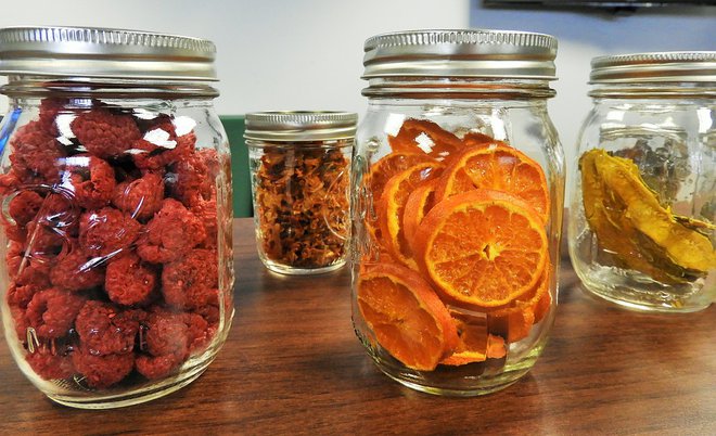 Dried Fruit for Cocktails – 10 Creative Recipes Explained